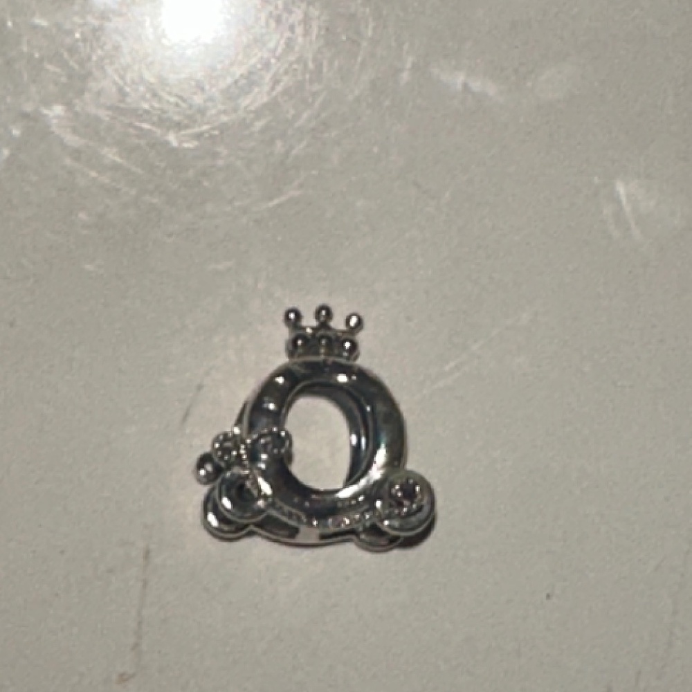 Pandora princess carriage